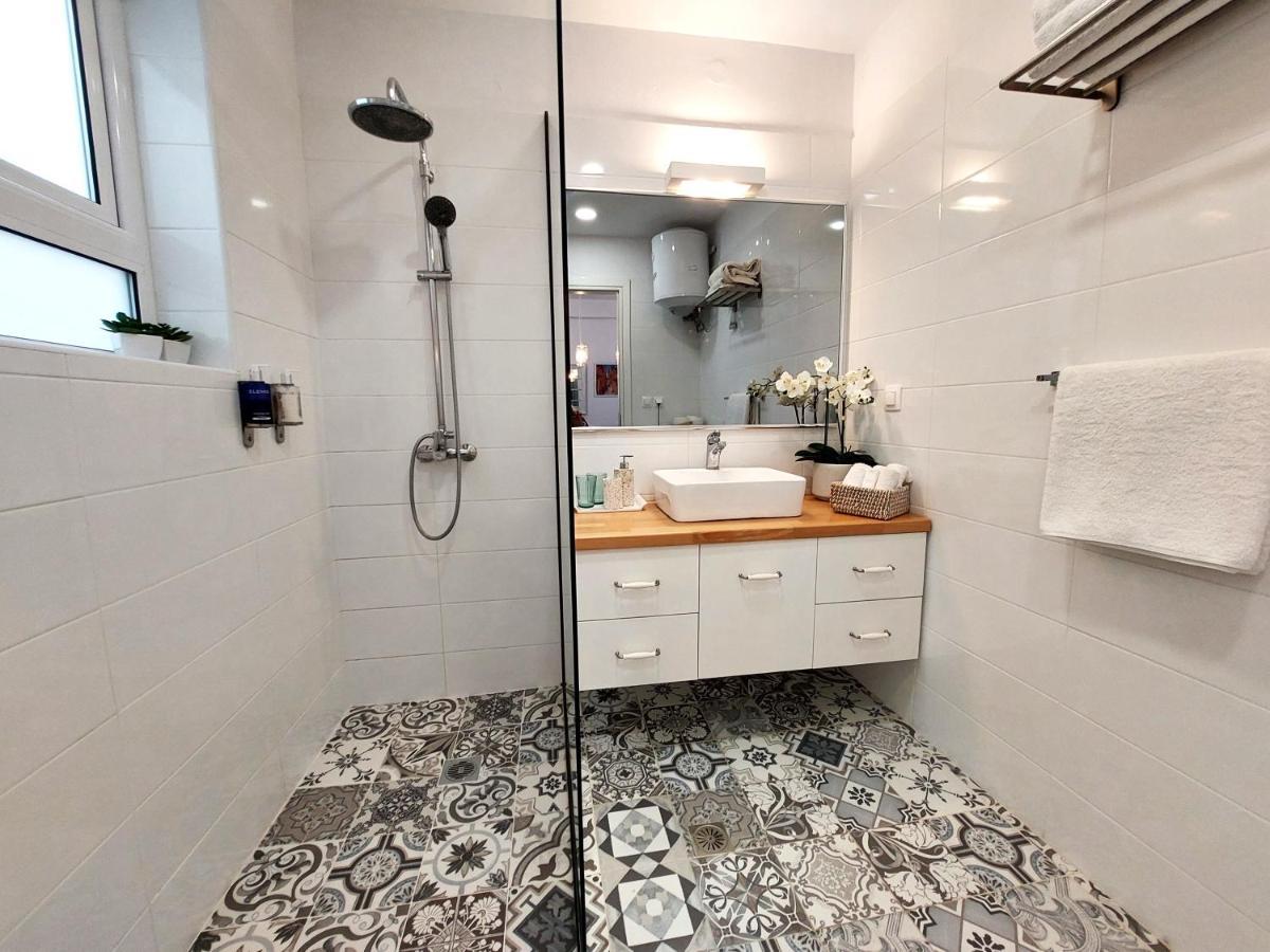 Aay- Best Corfu Town & Sea Apart 2Bedroom Renovated + Lift / Comfy&Design+Wifi Eksteriør bilde